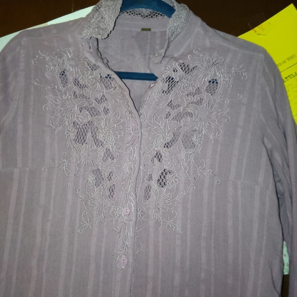 FREE PEOPLE Floral Embroidered Button Up Shirt 🆕 - Picture 6 of 11